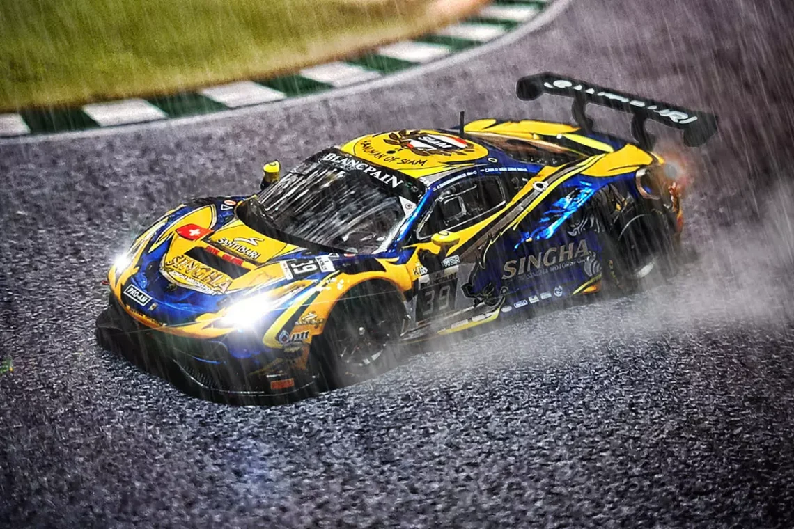 Tarmacworks Ferrari 488 GT3