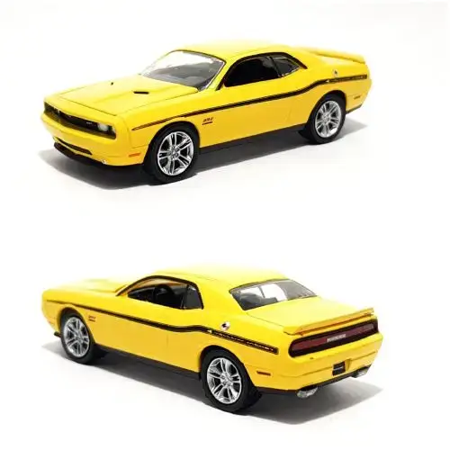 Dodge_Challenger_2012-SRT-392-Yellow-Jacket_Greenlight.