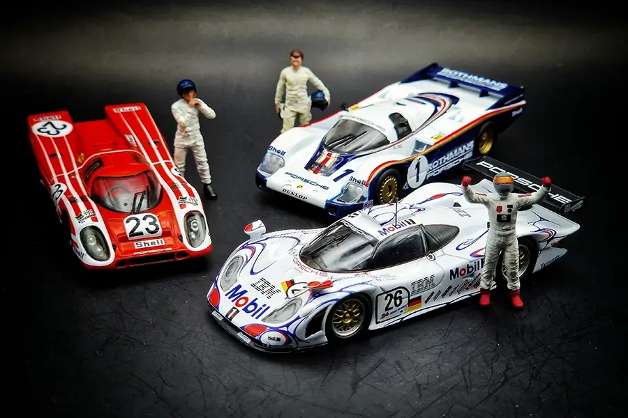 Le mans store hot wheels