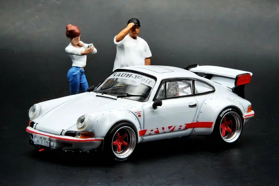 Rauh Welt Begriff RWB Porsche Model in 1:64 scale