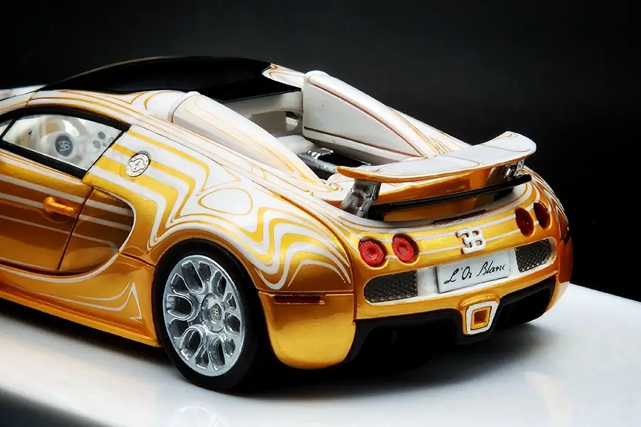 LJM Bugatti Veyron L'or Blanc