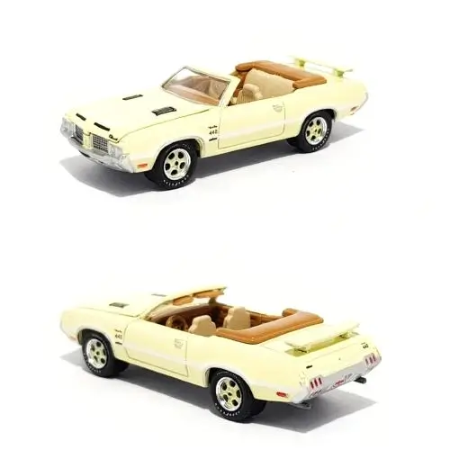 Oldsmobile_Cutlass_1972-442-Convertible_Greenlight