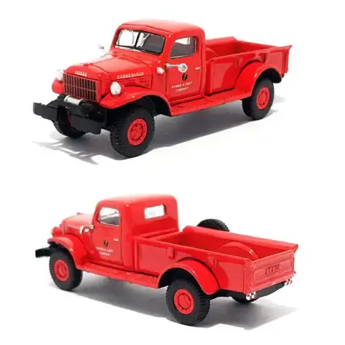 Dodge_Power-Wagon_1945_Greenlight.jpg