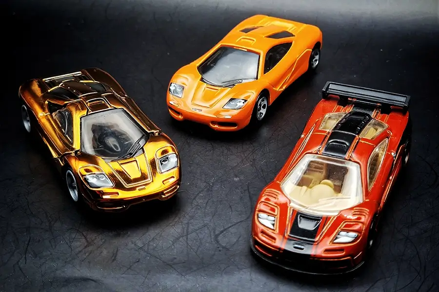 McLaren F1 by Hot Wheels Red Line Club