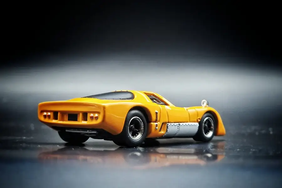 Hot Wheels Elite64 McLaren M6 GT