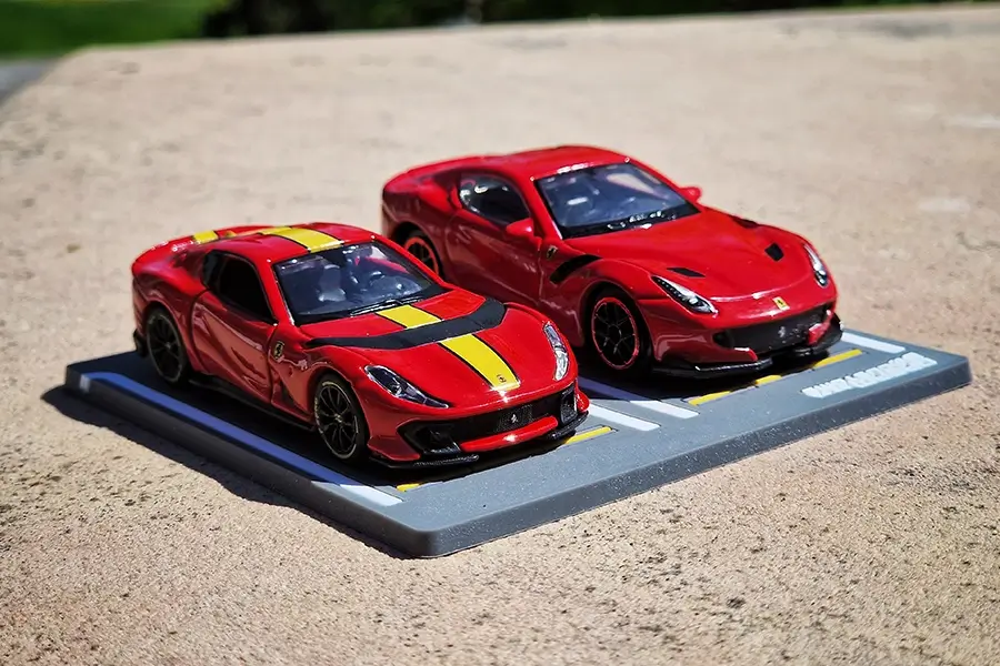 Ferrari 812 Competizione Bburago