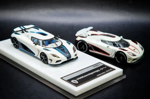 VMB64 Koenigsegg Agera R VS Hot Wheels Agera R