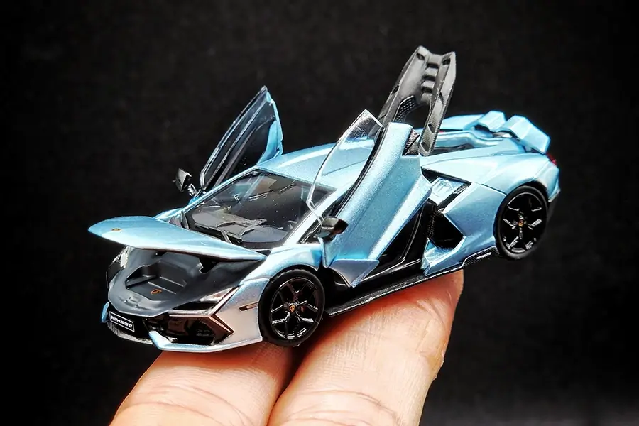 Lamborghini Revuelto Hung Hing Collectibles