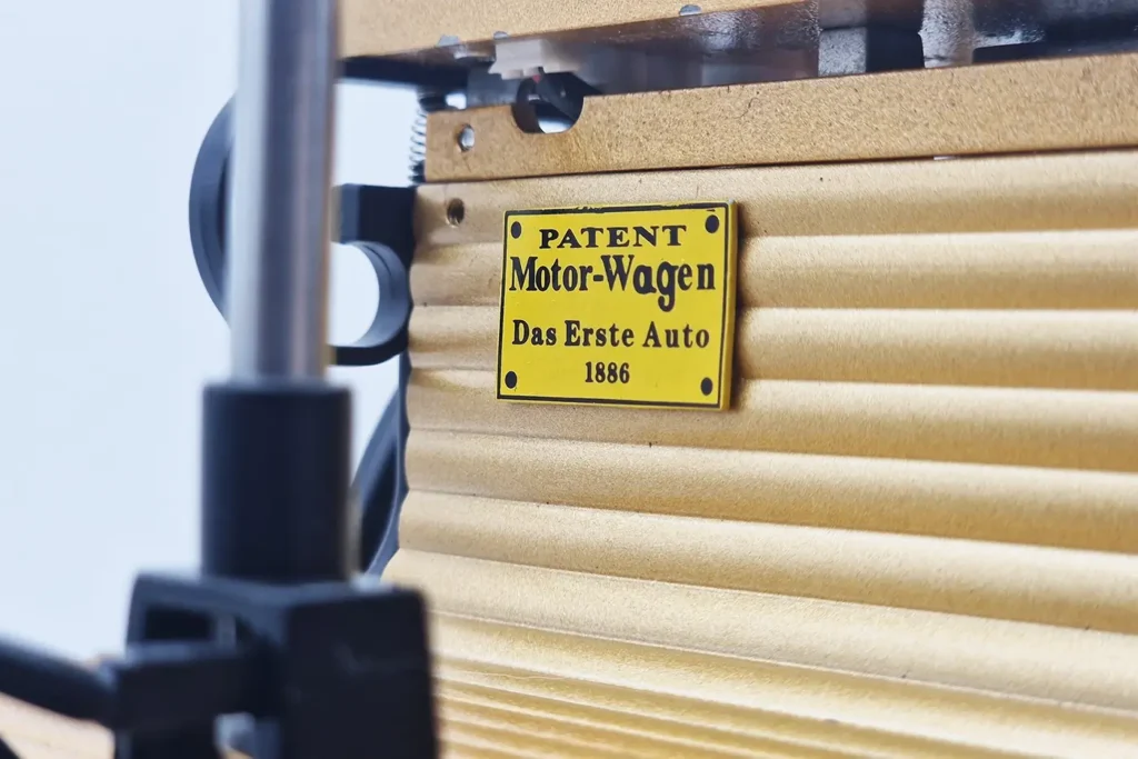 Benz Patent Motorwagen Teching Modelkit
