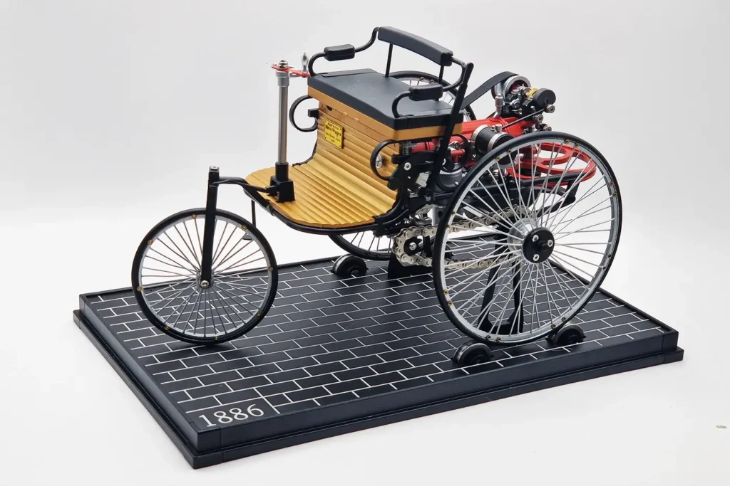 Benz Patent Motorwagen Teching Modelkit