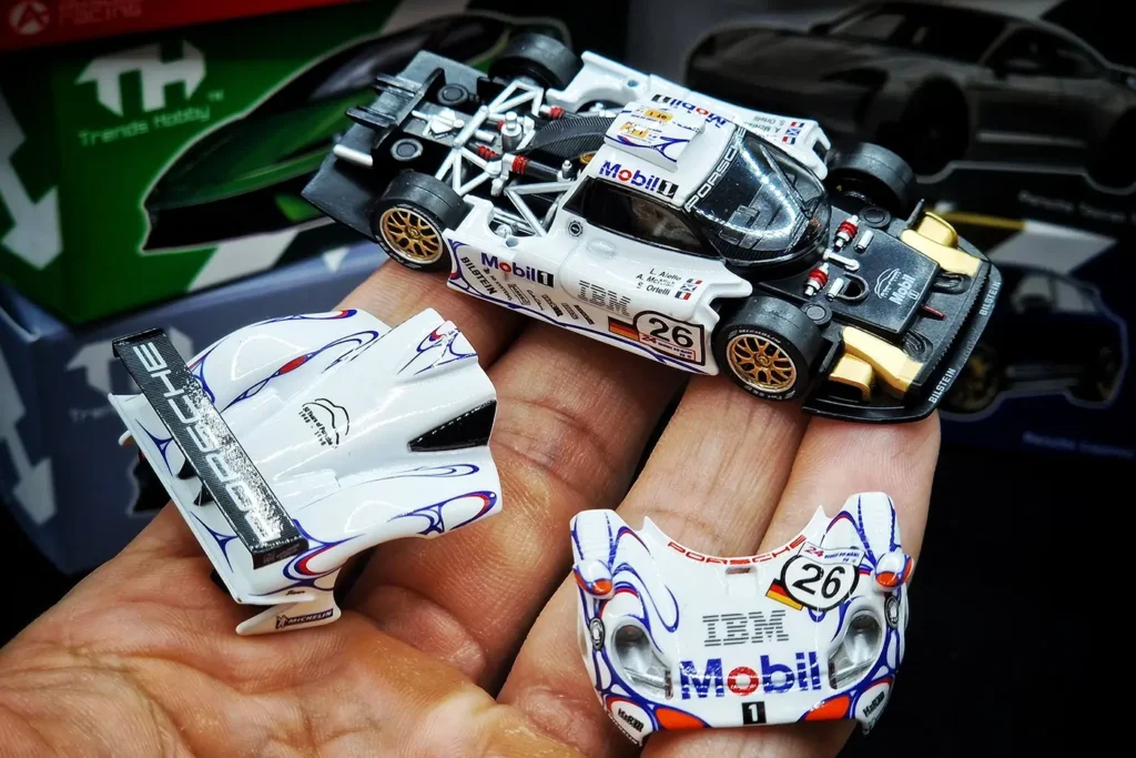 TrendsHobby Modelcars Porsche 911 GT1 LM